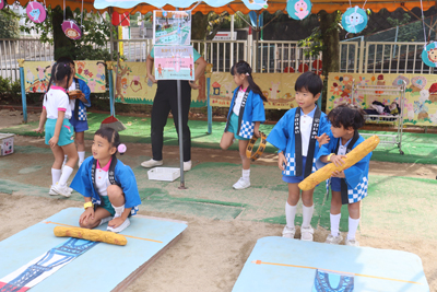 11��1���E2���@�w���܂�Ewelcome�X�e�[�WD