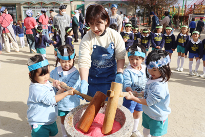 12��12���@�������@